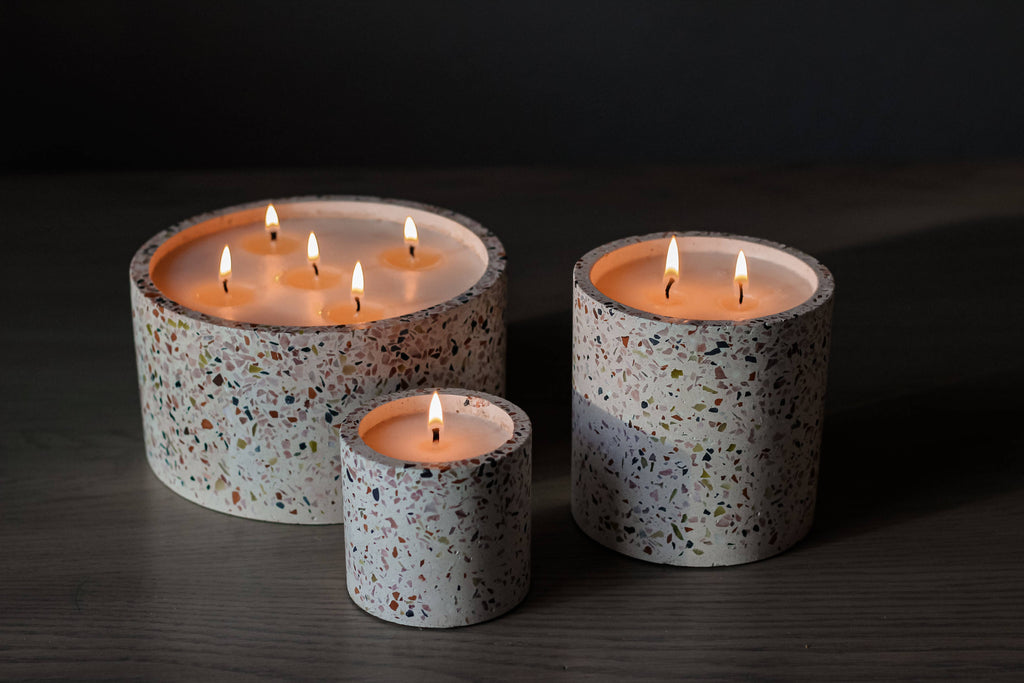 Chara Candle (46 oz) - Coffee Table Large Soy Candle: Amber & Absinthe