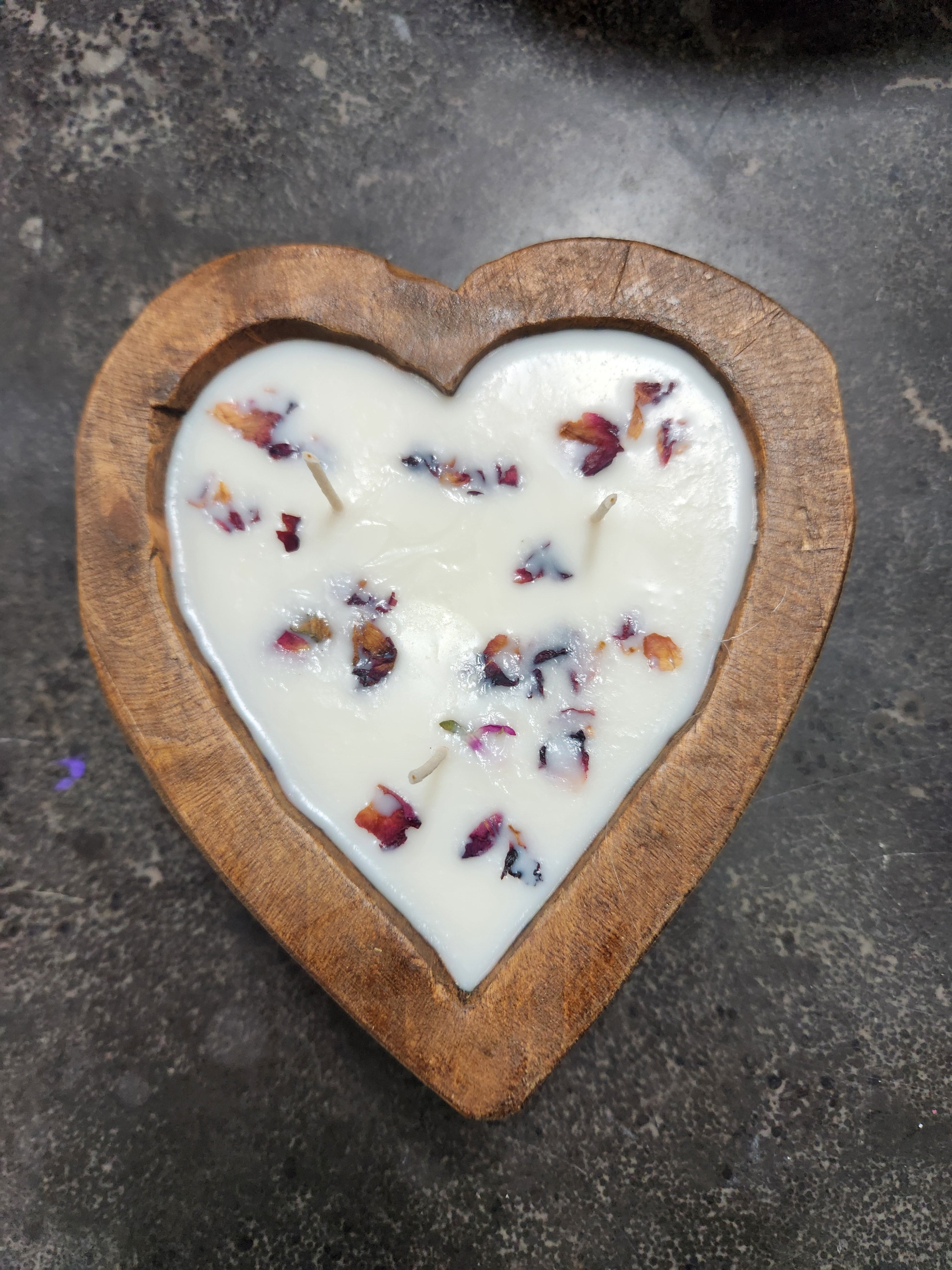 Wooden Dough Bowl Heart -Butt Naked Scent Notes- Top: mango, coconut, banana  Middle: pineapple flower, strawberry nectar, lilies  Bottom: Tonka bean, creamy vanilla