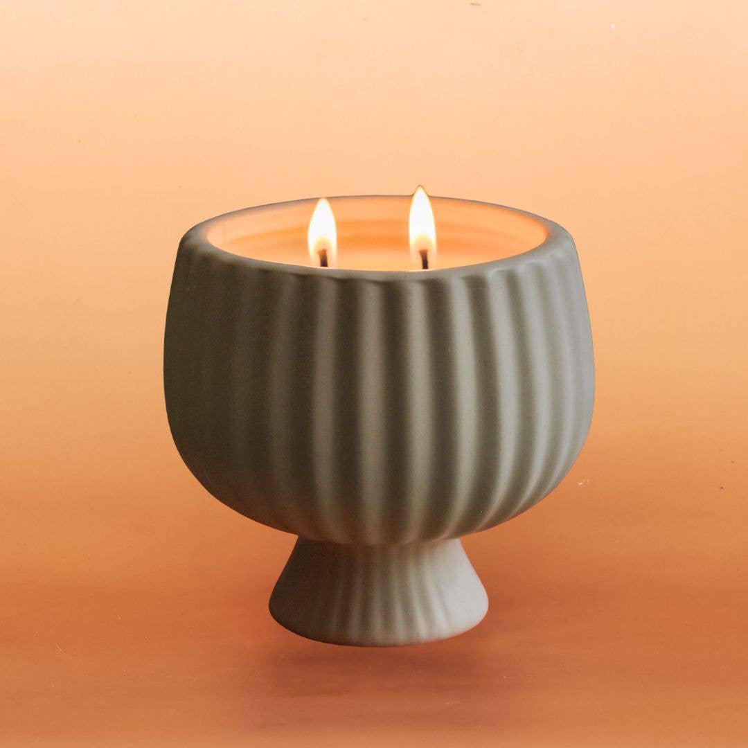 Stella (16 oz) - non toxic soy candle, planter, top gift: Grapefruit Ginger