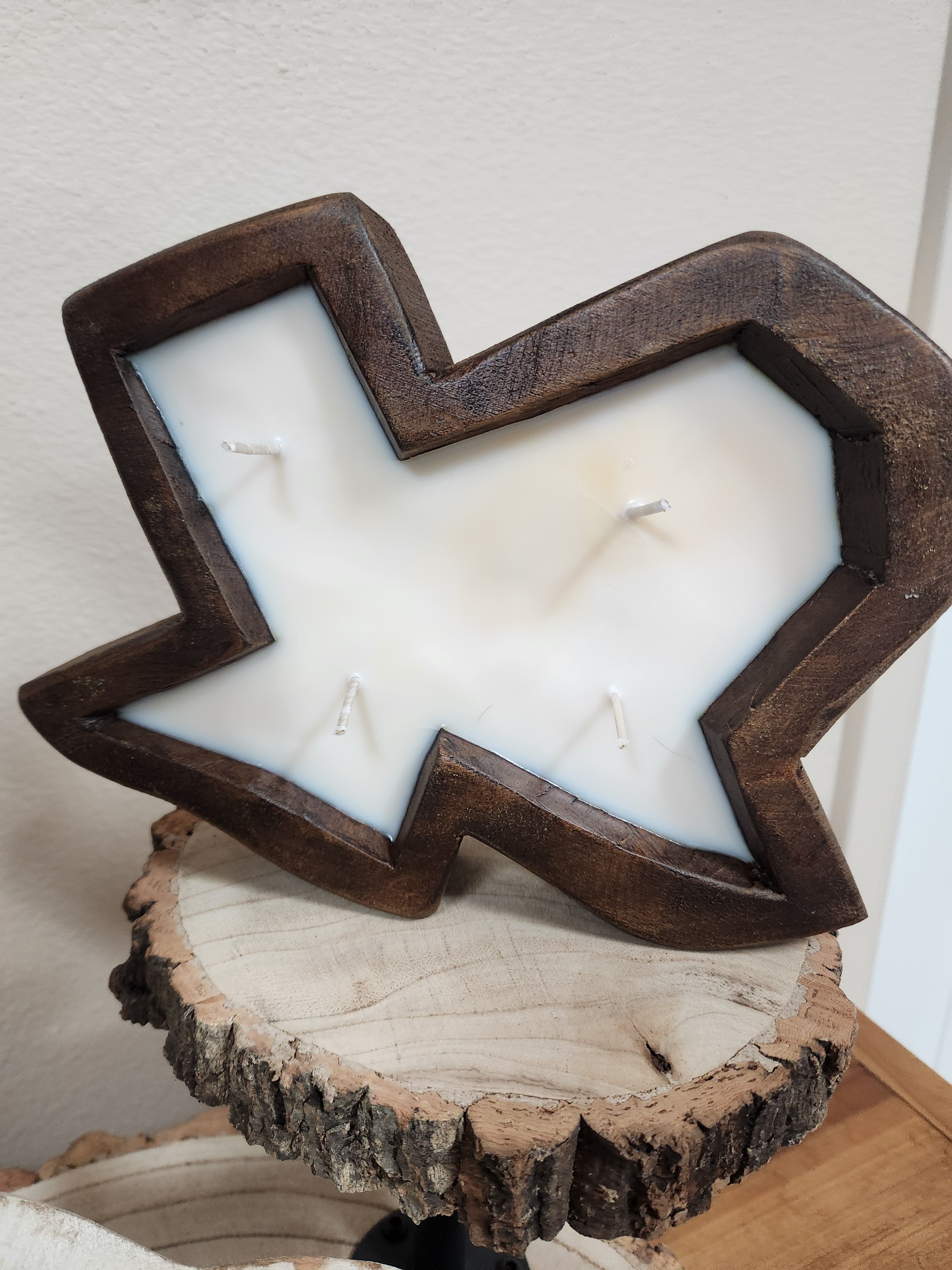 Texas Wooden Dough Bowl Scent- Leather & Lace